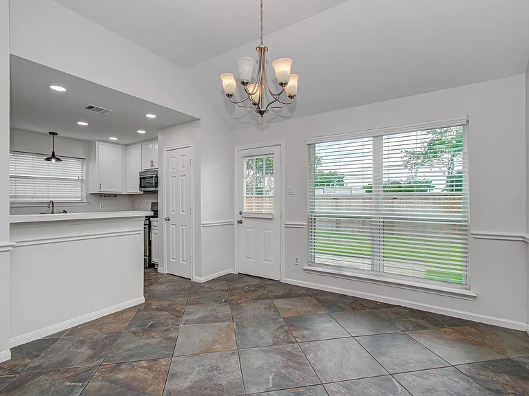 18303 Brenwood Manor Dr — Photo 8