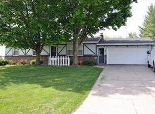 2218 Timberlane Dr, Jenison, MI 49428