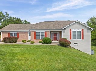47 Granite Dr, Penfield, NY 14526
