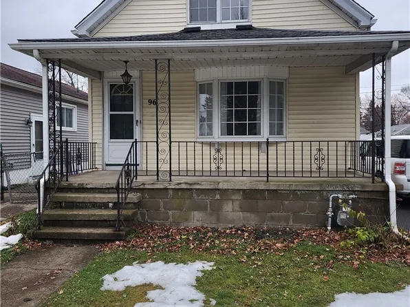 96 Knox Ave, West Seneca, NY 14224
