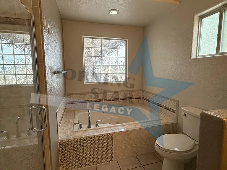 2935 Scenic Cir — Photo 35