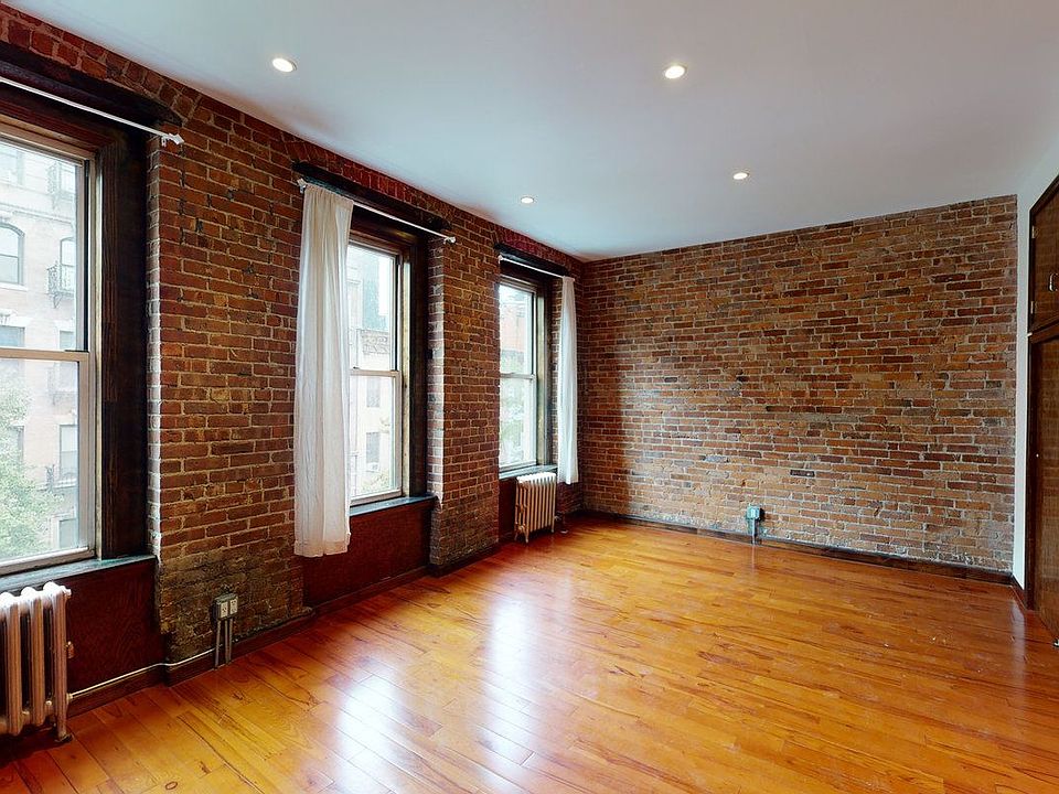 1st image of 351 W 46th St APT 3S