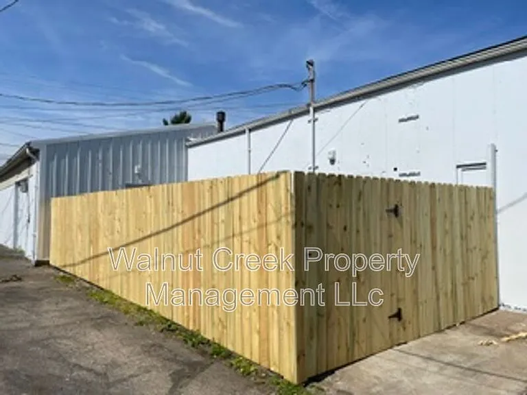 6015 Lake Ave #SUTTON STATION FORMA — Photo 17