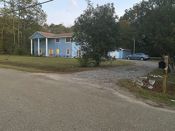 4th image of 29450 Farwell Dr