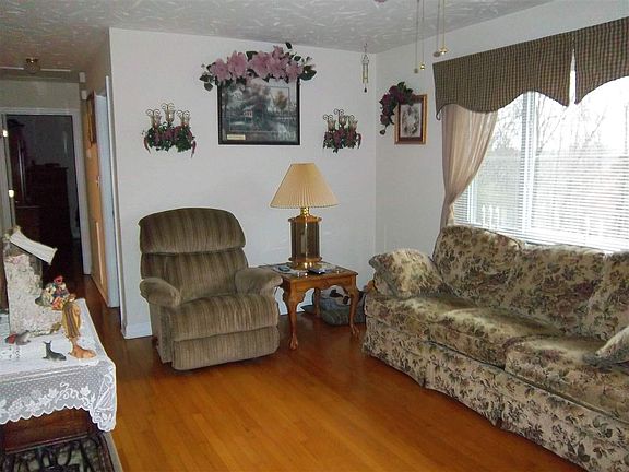 5th image of 2177 Hill Trail Dr
