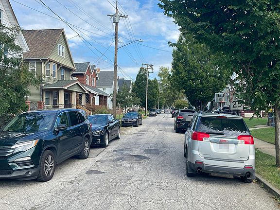 4th image of 4315 Trowbridge Ave