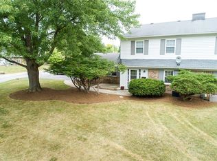 4605 London Dr, Indianapolis, IN 46254
