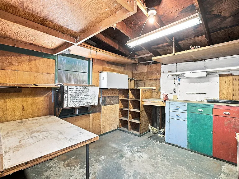 1811 S Irving St — Photo 22