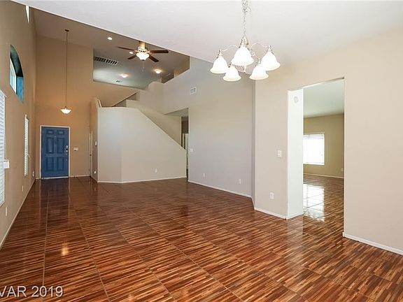 3rd image of 4957 Blue Rose St