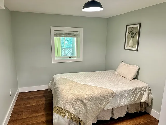 Bonus room downstairs with large walking closet.