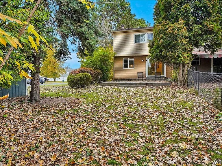 1 Apollo Dr — Photo 3