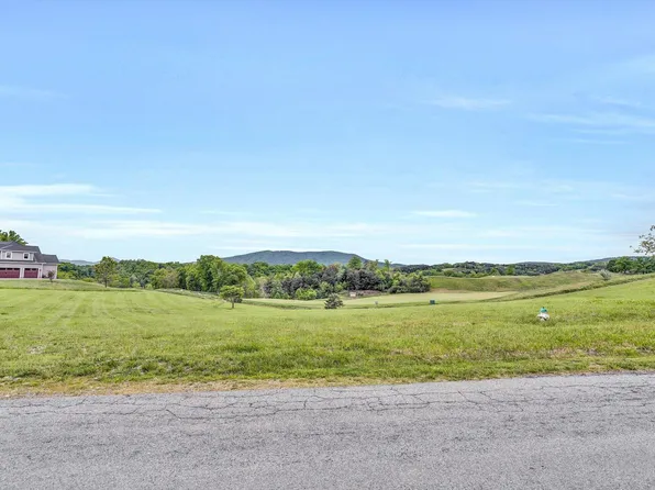 3837 Saul Ln, Roanoke, VA 24014