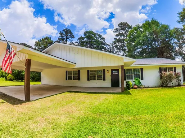 17853 Fm 31, Elysian Fields, TX 75642
