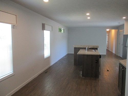 3rd image of 1303 Wildflower St