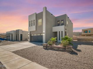 916 Mormon Tea Dr, Socorro, TX 79927