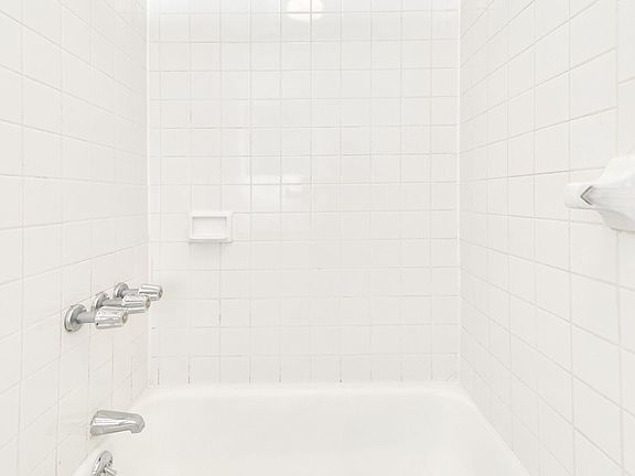 5th image of 454 9th Ave APT 6