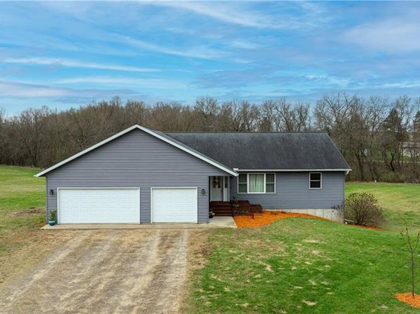 W15551 Honey Suckle Lane, Whitehall, WI 54773