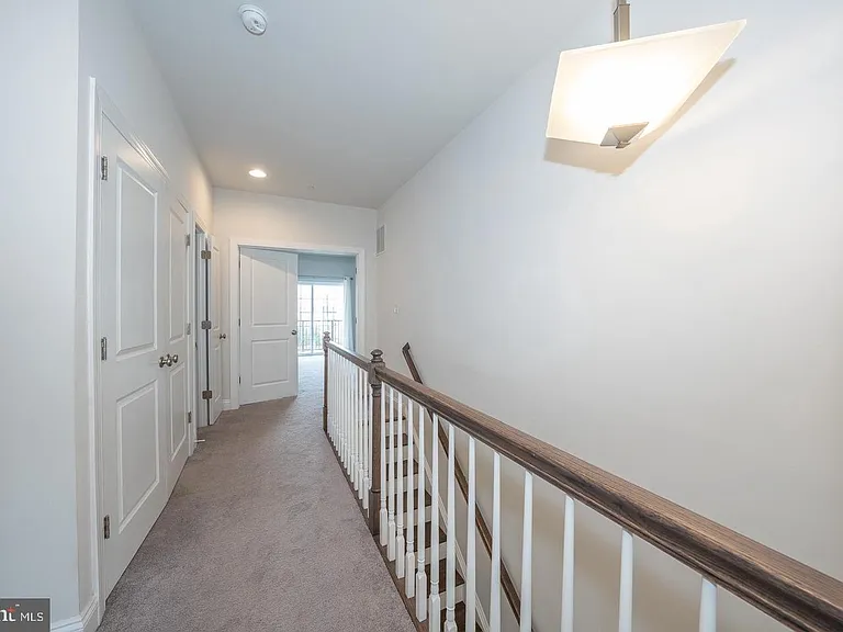 220 Charles Ellis Dr — Photo 47