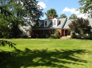 263 Drake Rd, Pleasant Valley, NY 12569