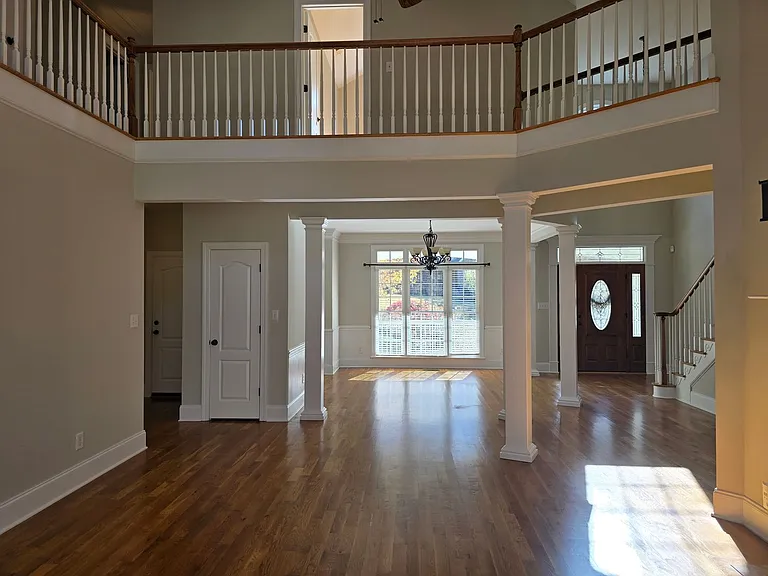 3653 Pleasants Ridge Dr — Photo 6