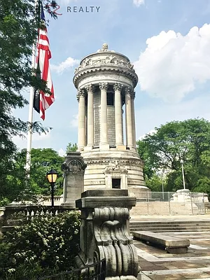 Rented by Rachel Realty | media 37