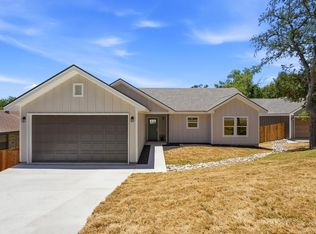 609 Elm St, Kerrville, TX 78028