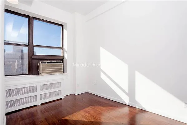 Rented by Mirador Real Estate | media 16