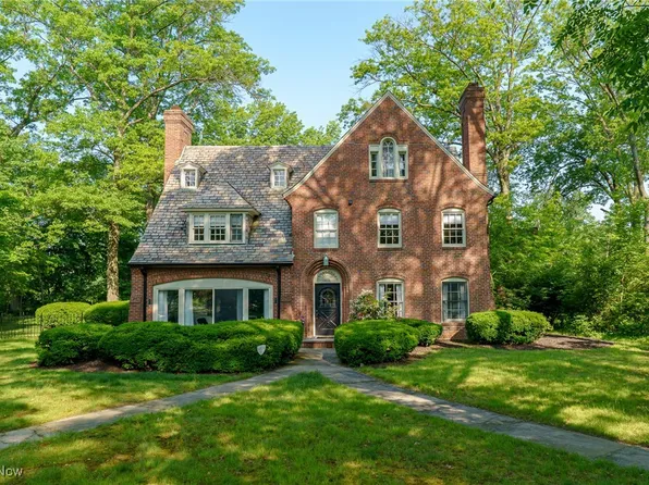 17805 Van Aken Blvd, Shaker Heights, OH 44122