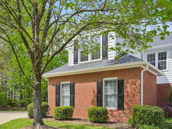 64 Lake Village Dr, Durham, NC 27713