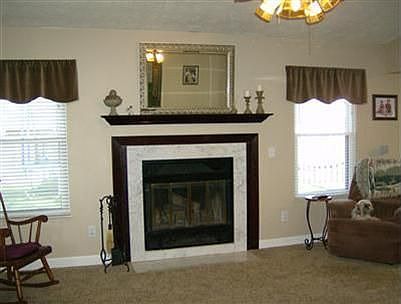 3rd image of 1132 Arkansas Dr