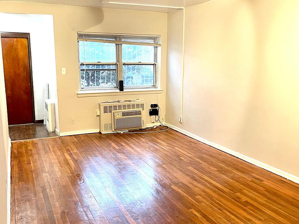 1st image of 569 E 84th St Floor 1