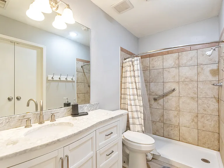 1710 Covey Ln — Photo 21