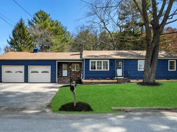 11 Beech St, Oxford, MA 01540