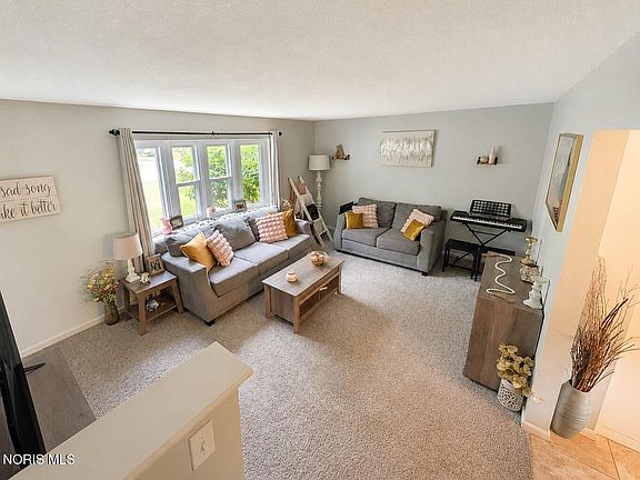 3rd image of 5041 Oldham Dr