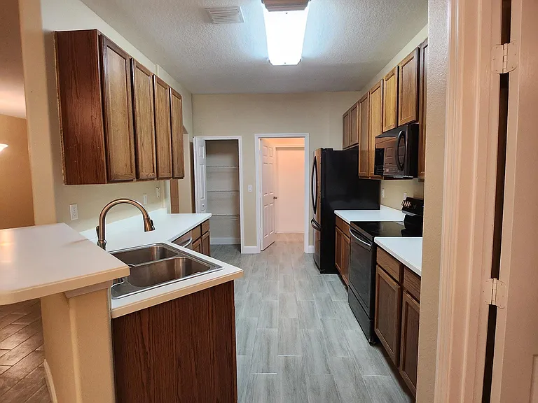 8365 104th Ct — Photo 10