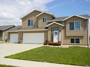4024 S Homerun Ave, Sioux Falls, SD 57110