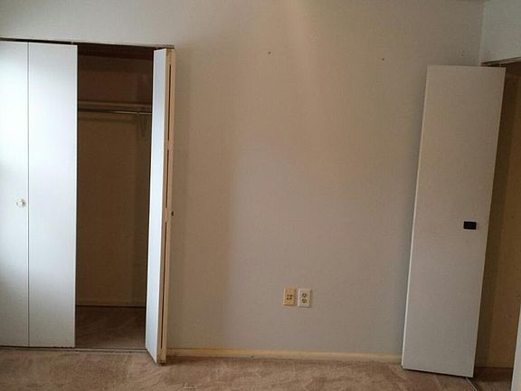 Twin closets in Master bedroom