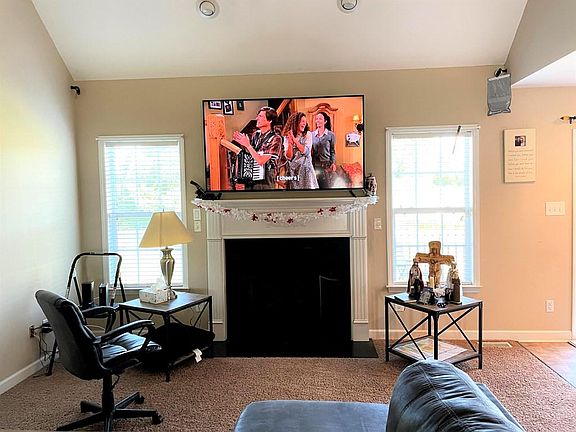 3rd image of 108 Marshview Pl