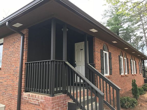 2nd image of 3950 Arbor Place Ln