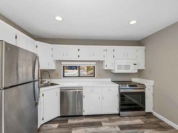 2nd image of 83 Coburn Woods Drive