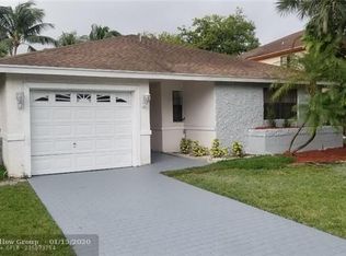 31 SW 94th Ter, Plantation, FL 33324
