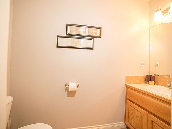 5th image of 4312 Artesia Dr