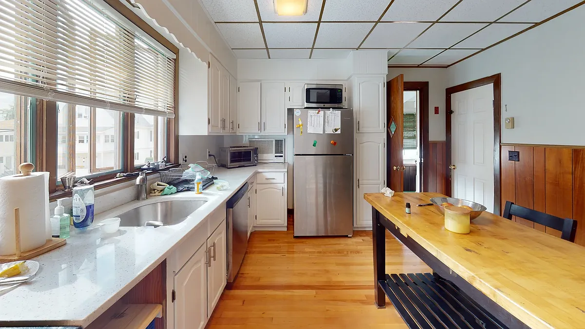 Building Photo - 62 Pinkert St #62