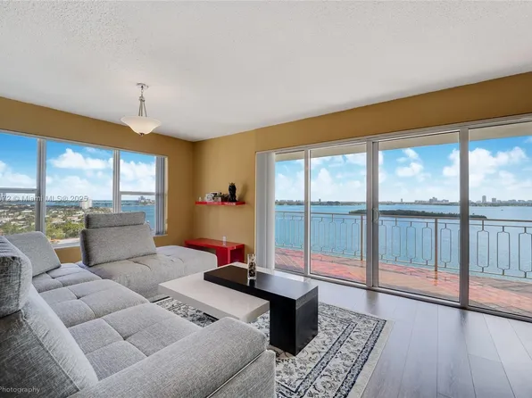 11111 Biscayne Blvd #16A, Miami, FL 33181
