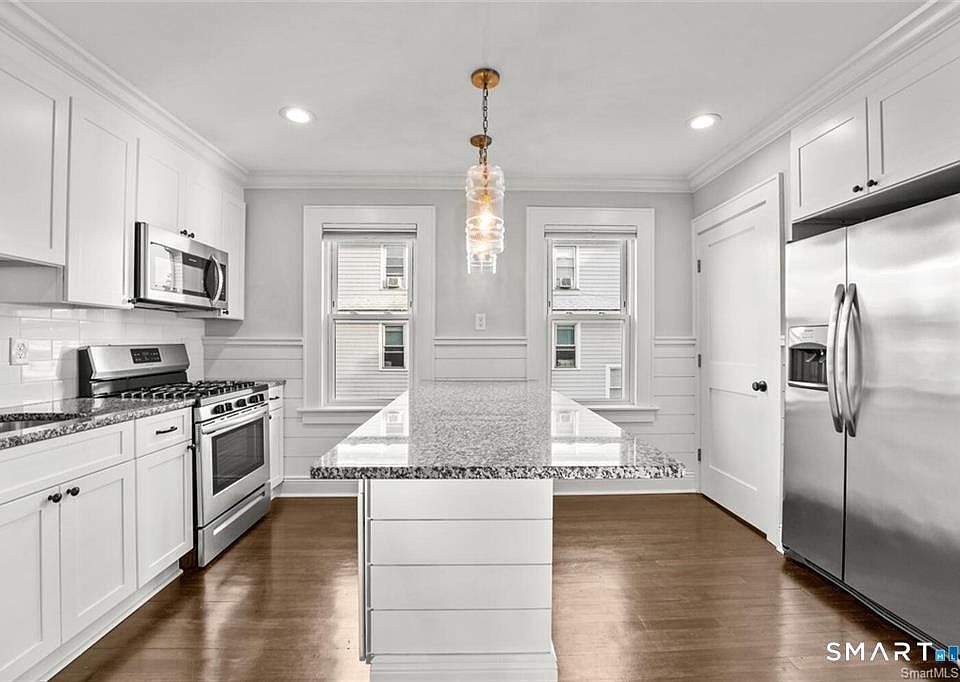 1st image of 36 Churchill St