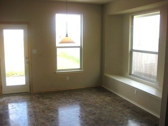 Window seat in kitchen dining area