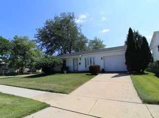 201 McKool Ave, Romeoville, IL 60446