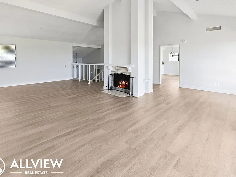 29 Skysail Dr — Photo 2