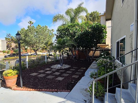 3rd image of 2117-23 Grand Ave #2121