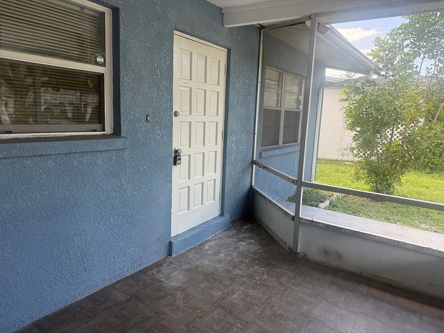 P2NPs Duplex 4915 - 4917 21st St W — Photo 4